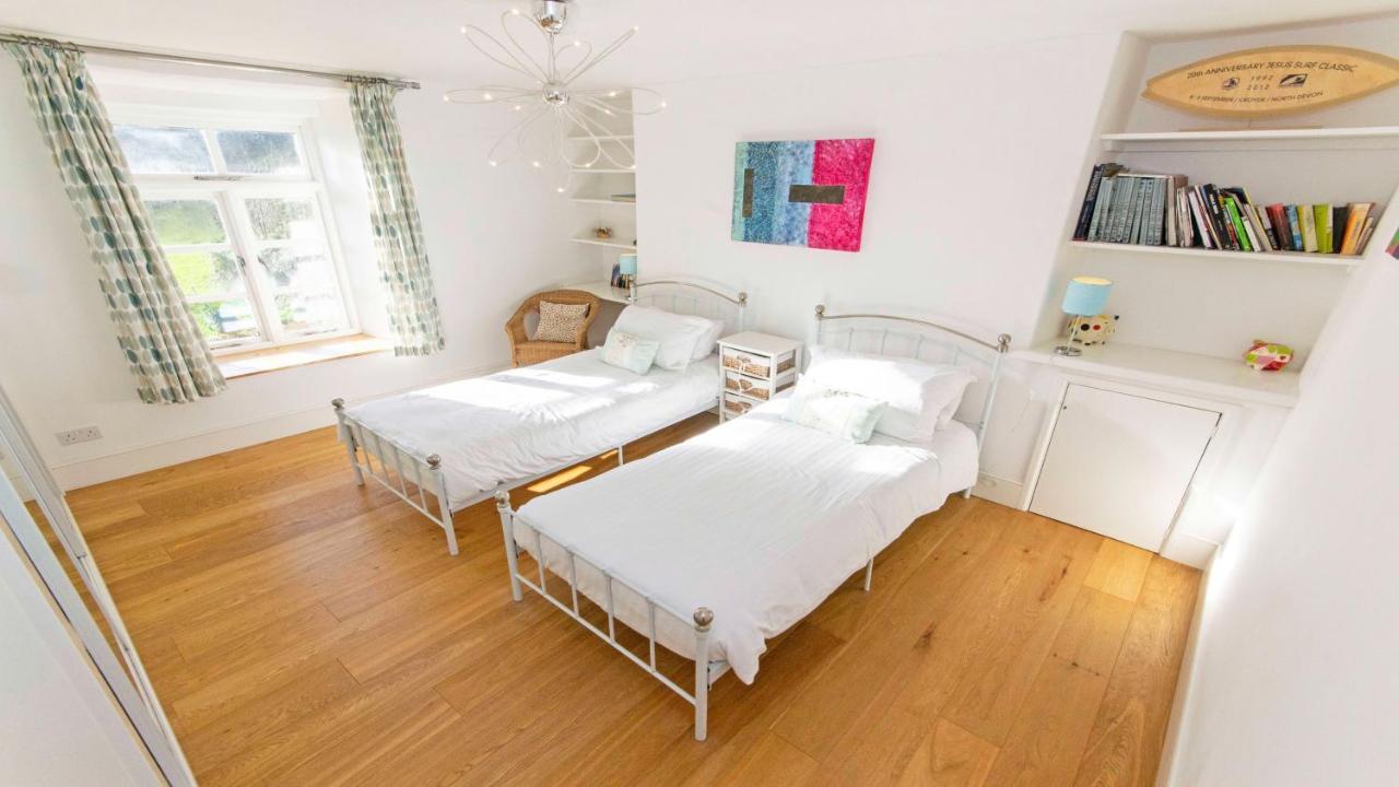 Crowborough Farm - Impressive & Sophisicated Home Surrounded By Unspoilt Countryside In Georgeham - Dog Friendly, Sleeps 14 외부 사진